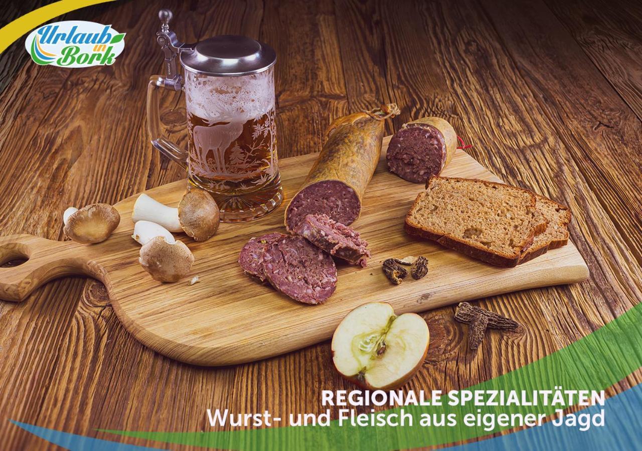 Jagd-Angler-Suite-03-Im-Wald-Am-See Kyritz Esterno foto